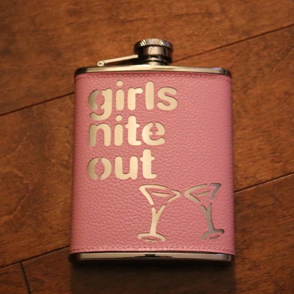 Brand New - Never Used Pink Flask - Picture 1 of 3